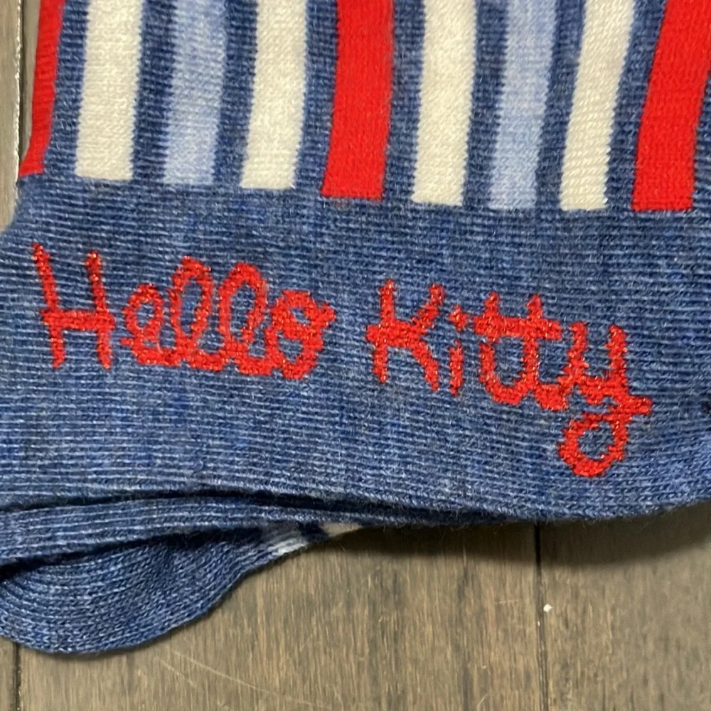 NWT Y2K Vintage 2003 Hello Kitty Ladies Socks